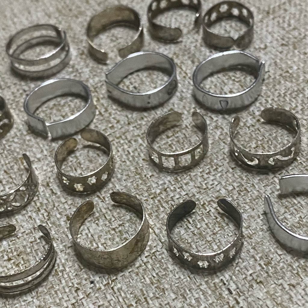 Silver And Gold Tone Toe Rings Set Silver And Gold Tone Toe Rings Set